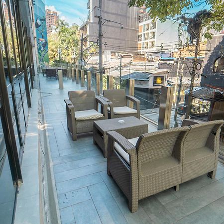 1Million Luxury Suites Medellín Exterior foto